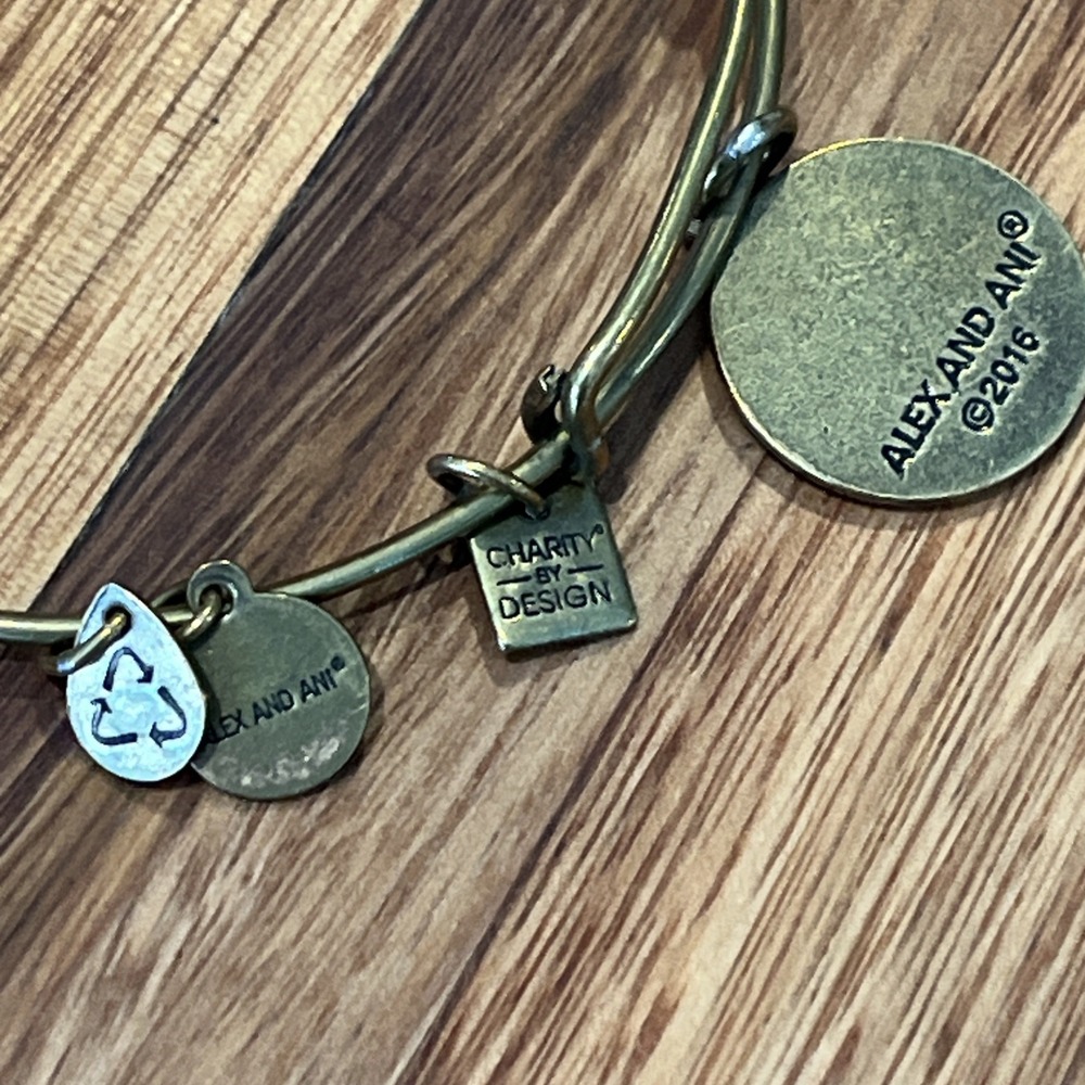 Alex And Ani Lot Of 2 Gold Tone Bangle Bracelet With 9 Charms - Picture 5 of 5